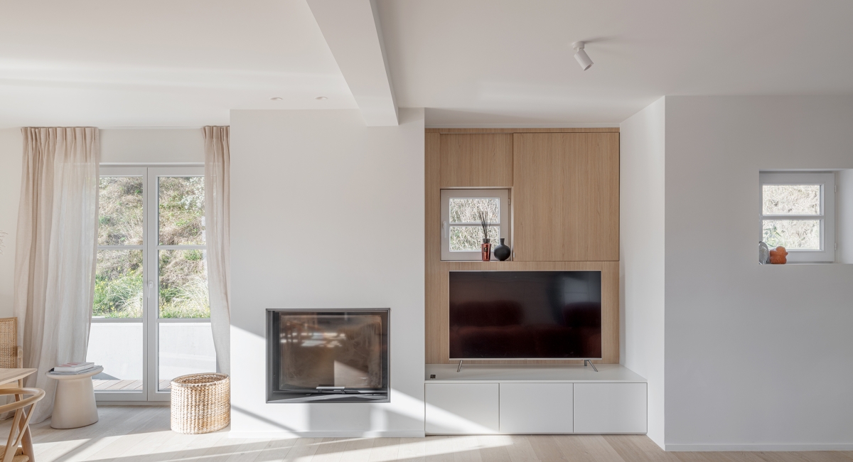 woning R - televisiekast
